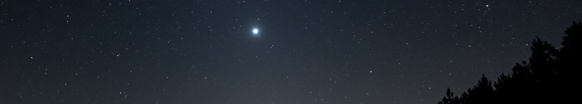 Holnap hajnalban felsorakoznak a bolygók és a Hold – gyönyörű látvány lesz