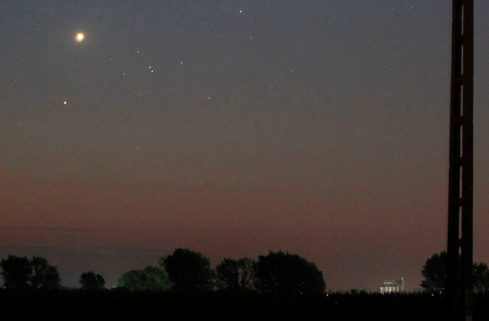 A Vénusz ragyog, fenn magasan