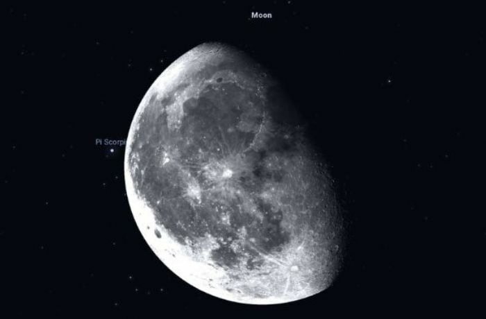 Ismét rivaldafénybe kerül a hencegő Hold, amint elitakar egy fényes csillagot.