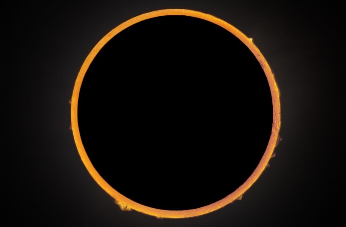 Gyűrűs napfogyatkozás Dél-Amerika felett