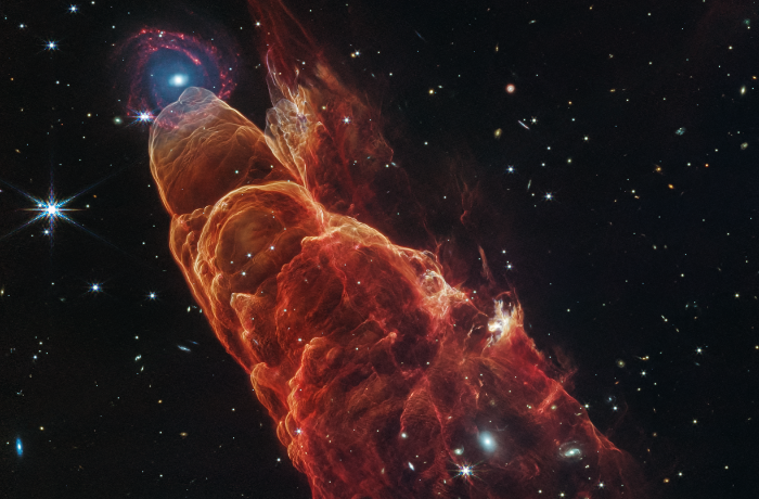 Lenyűgöző Webb-felvétel a Kaméleon kozmikus tornádójáról