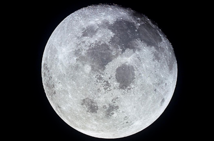 Hozzáférhetőbb lehet a vízjég a Holdon, mint eddig gondoltuk