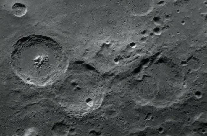 Holdsarló mögé bújik a Bika nyaka: a Khí Tauri csillag fedése