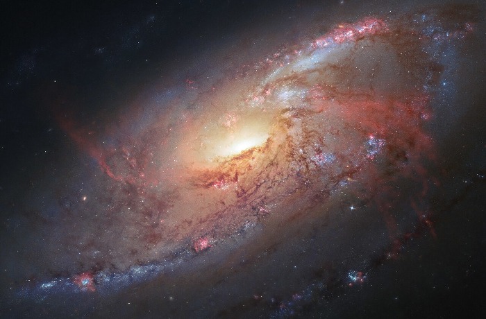 Messier 106 – egy kozmikus mérőrúd