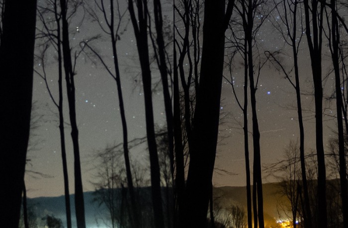 A fényszennyezés, a képzelőerő, meg a lámpa lángja