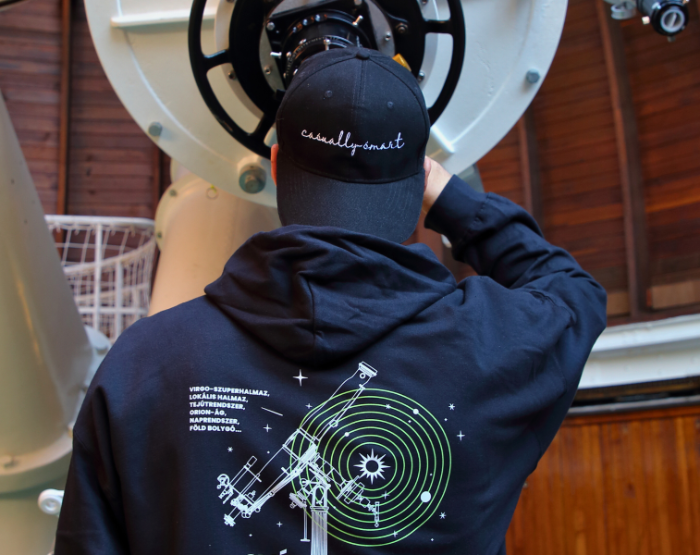 Kapucnis pulcsi kék - M